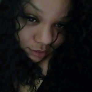 Meet your Posher, Monique