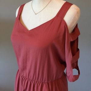 LUSH Cutout Sleeves Dress - Small