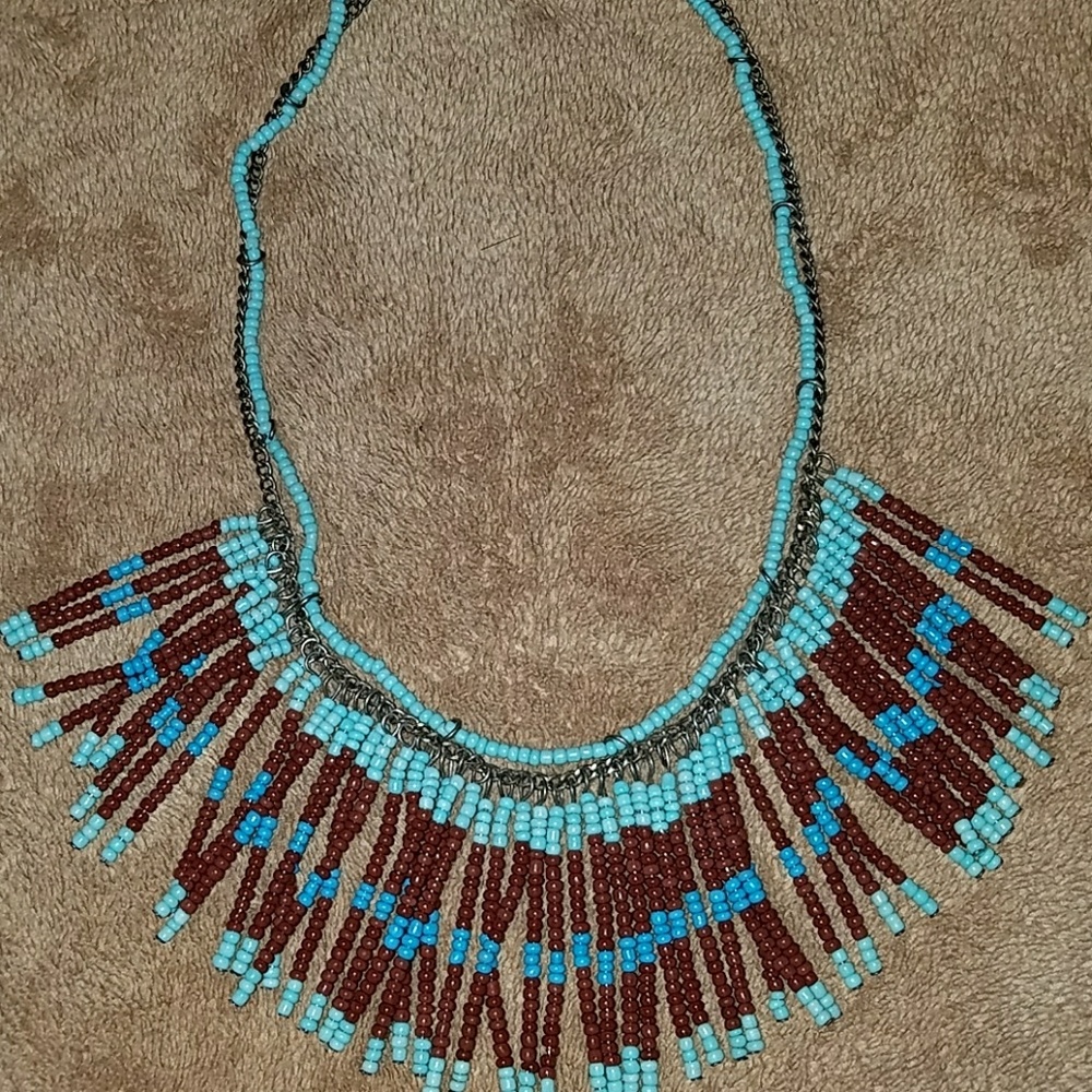 Beaded necklace - Picture 1 of 4