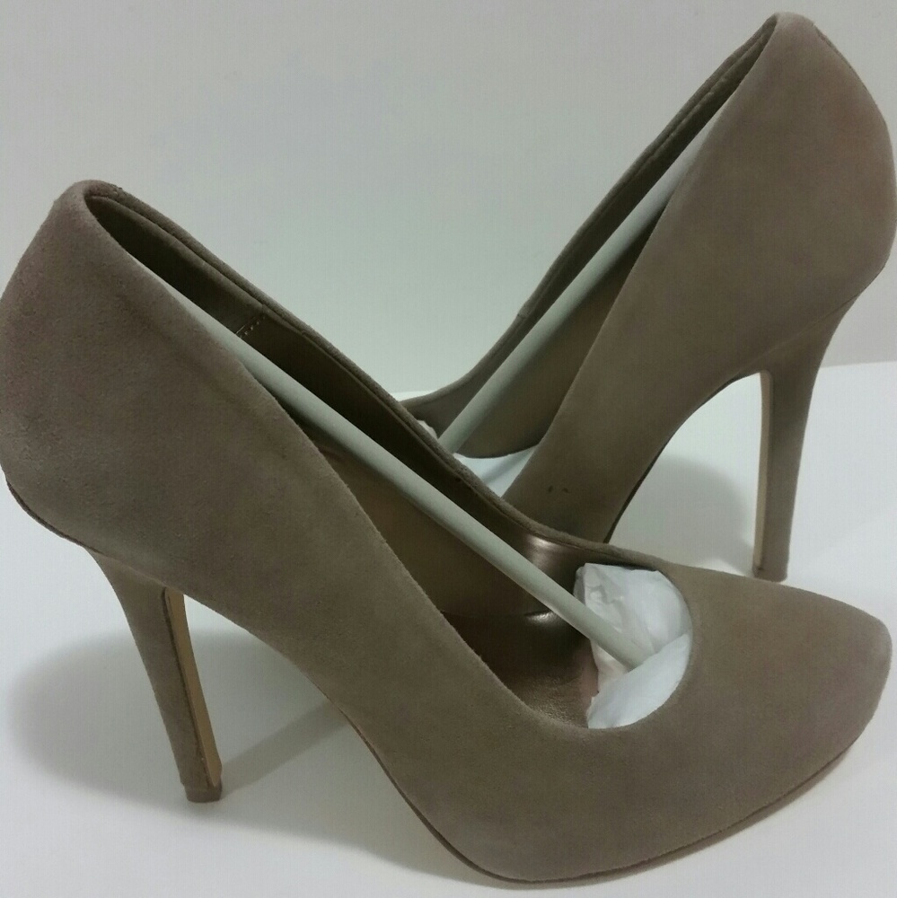 NEW Cathy Jean Shoes Colored Stone