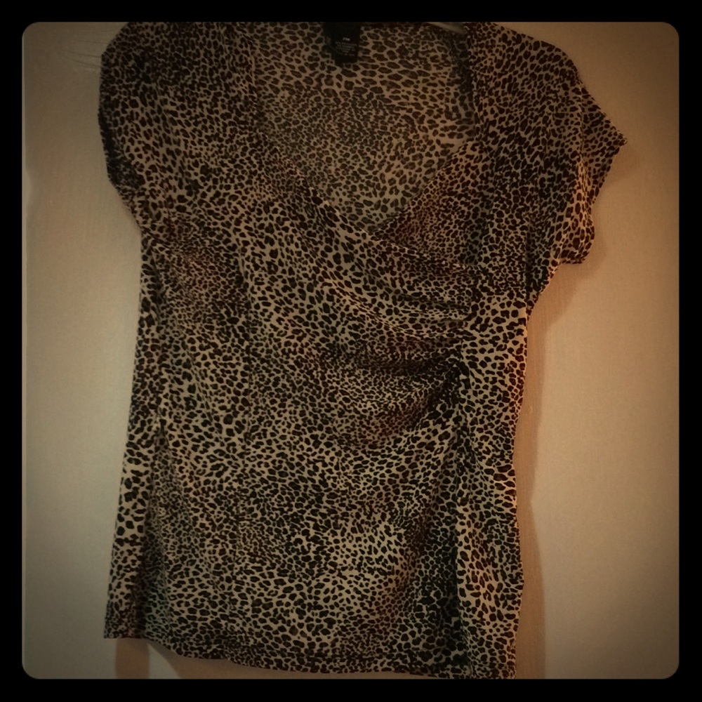Cheetah shirt! *OFFERS?*❣️