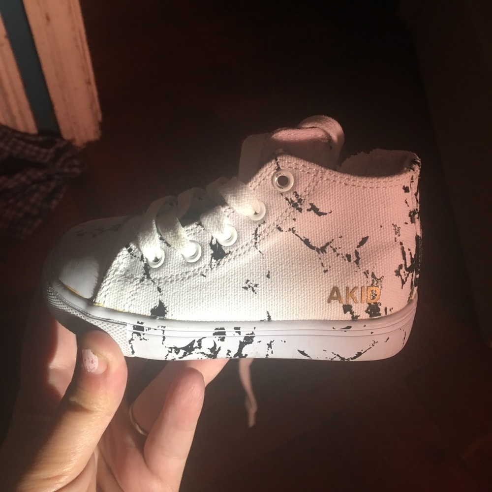 /akid-anthony-white-marble-high-top-canvas