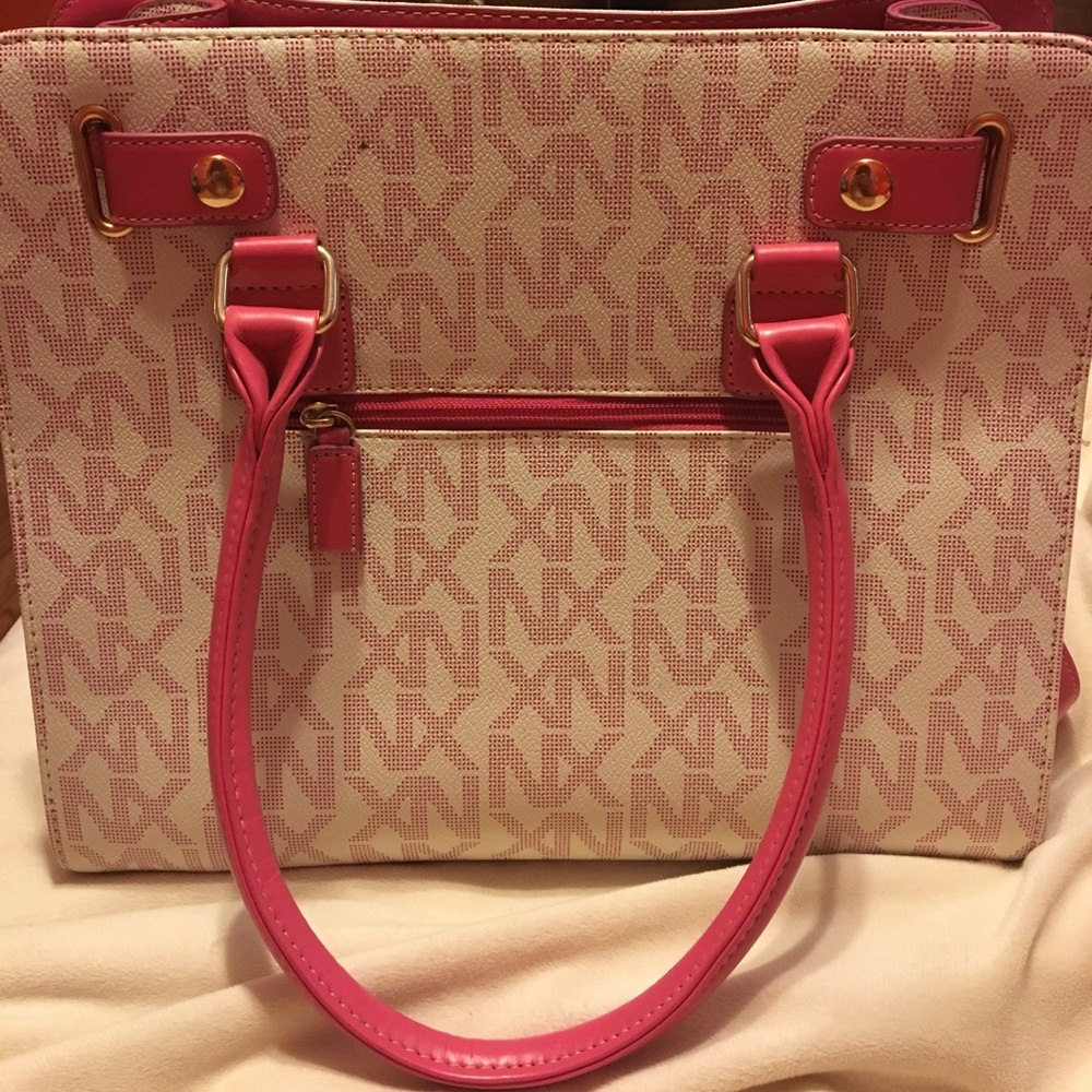 Purse. - Picture 2 of 3