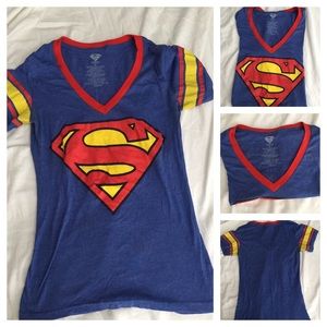 Superman V-neck shirt,  Size: Medium