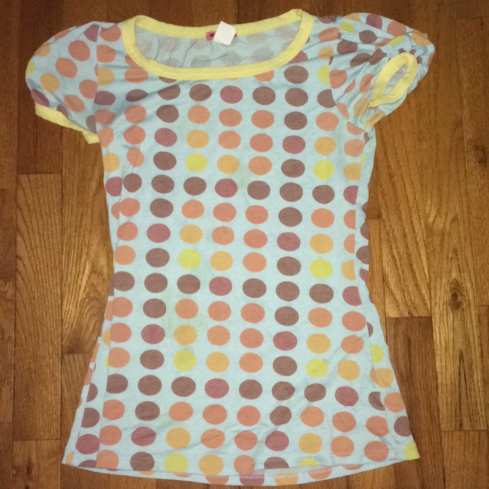 Tee shirt *OFFERS?*❣️