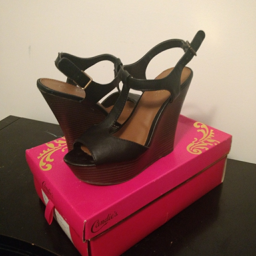 Platform open toe