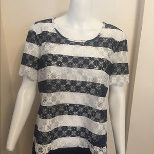 Stripped Scalloped Hem Tee