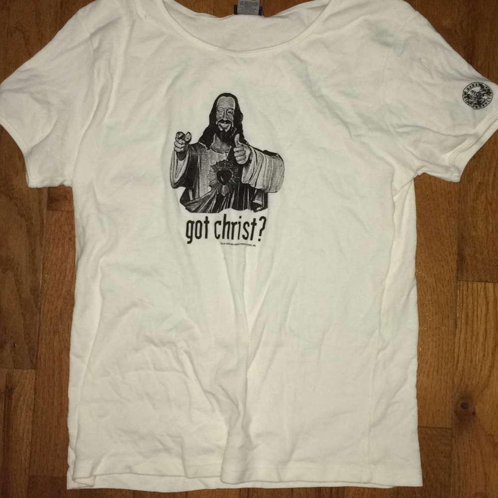 Got Christ tee *OFFERS?*❣️
