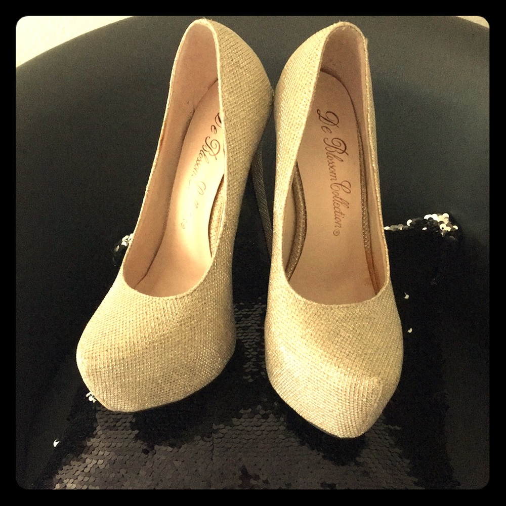 Platform high heel shoes