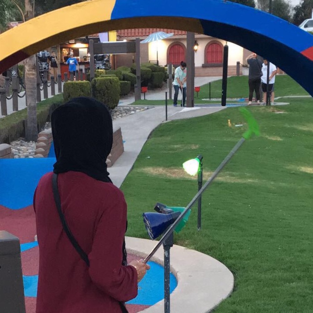 Meet your Posher, Samira