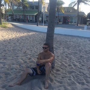 Meet your Posher, Derek