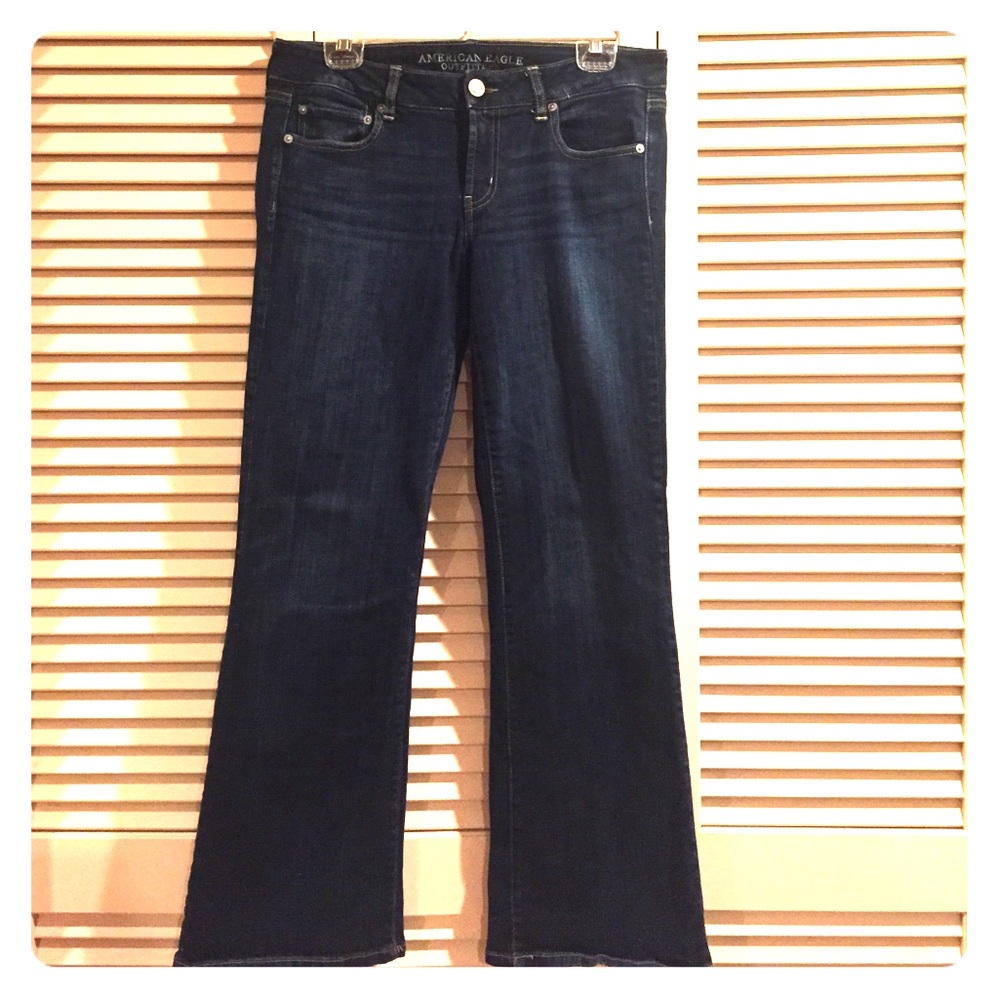 American Eagle Favorite Boyfriend Jeans - size 10
