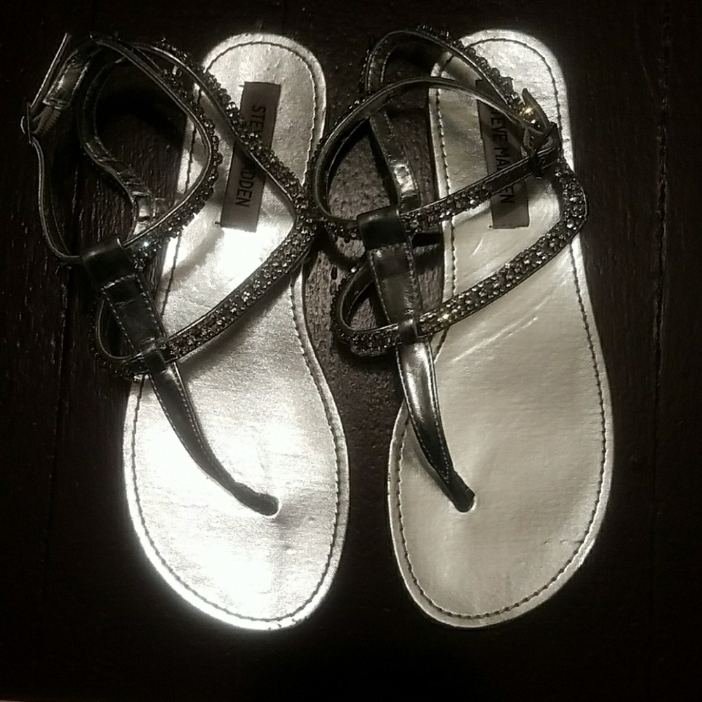 Steve Madden strappy sandles