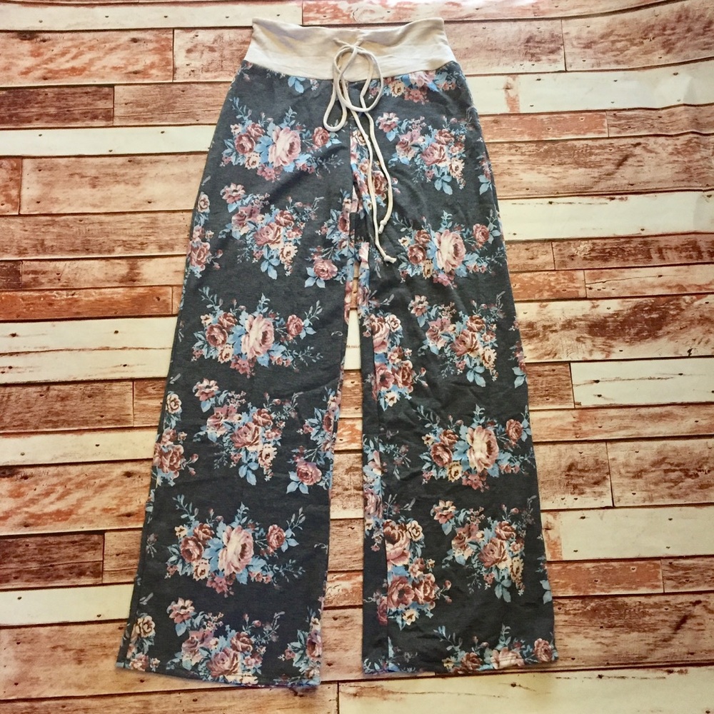 ❗️Last 1! Medium Grey blue pink floral lounge pant - Picture 3 of 5