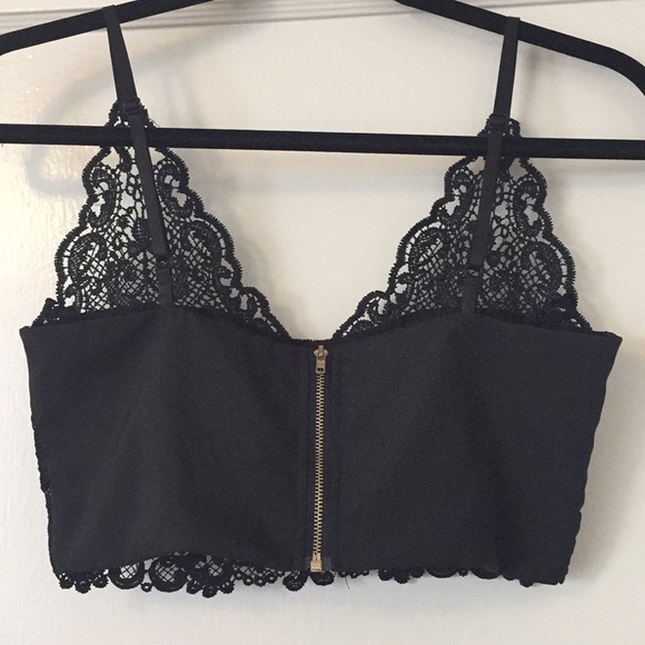 Lace crop top - Picture 2 of 3