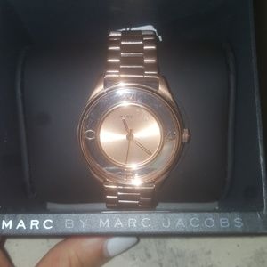 NWT NEVER WORN ROSE GOLD MARC JACOBS WATCH