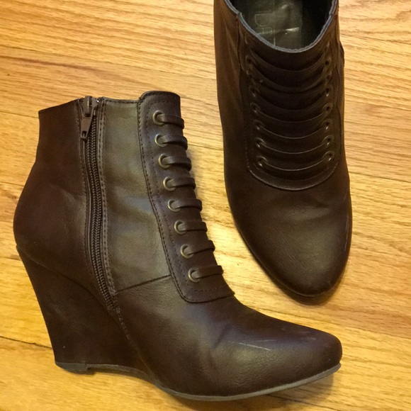 Booties - Picture 5 of 6