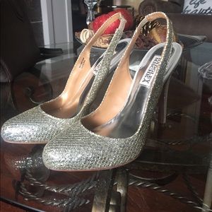 Badgley mischka heels💕