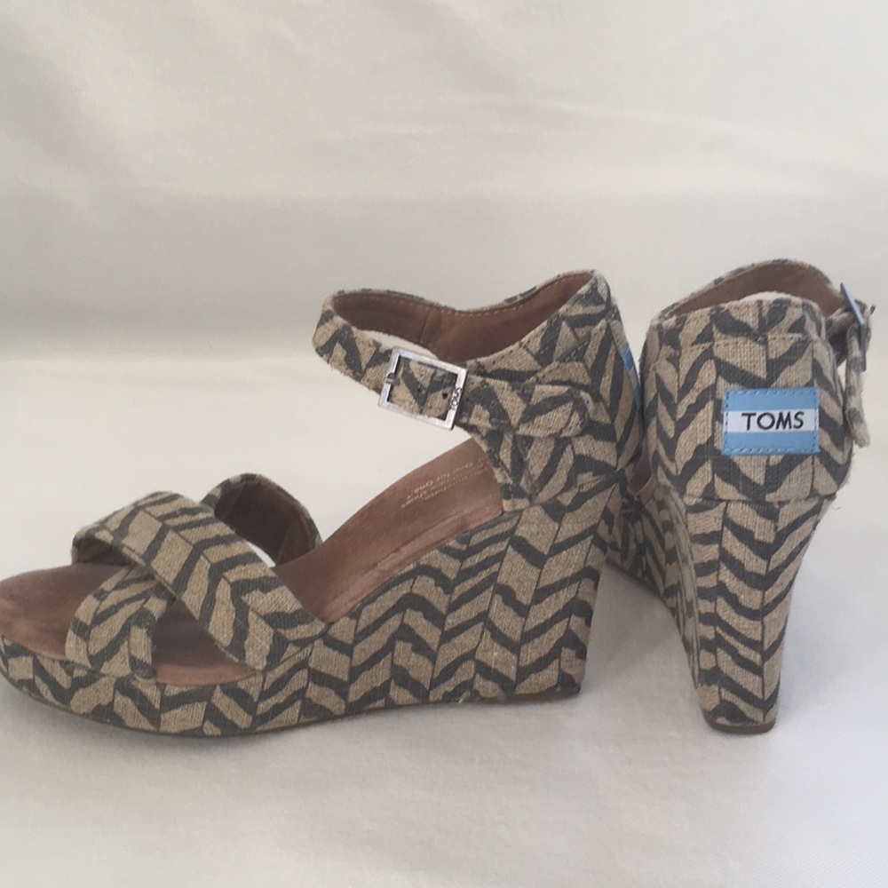 Toms Wedges