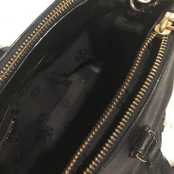 Tory Burch Robinson Handbag - Picture 6 of 8