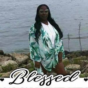 Meet your Posher, Shari