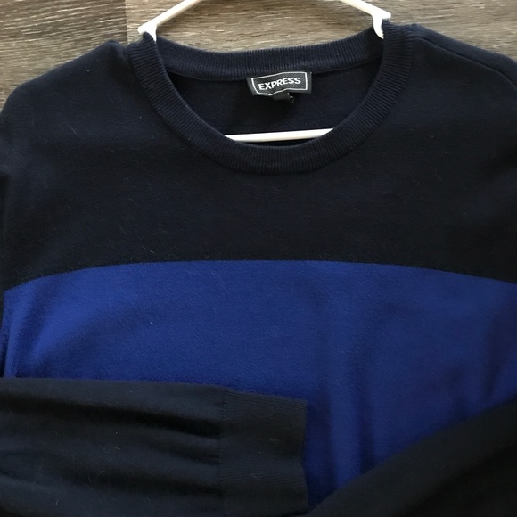 Express Men's Sweater - Picture 2 of 2