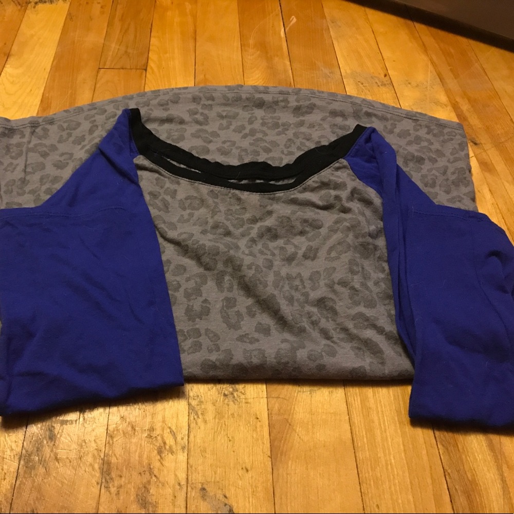 Baseball quarter length shirt