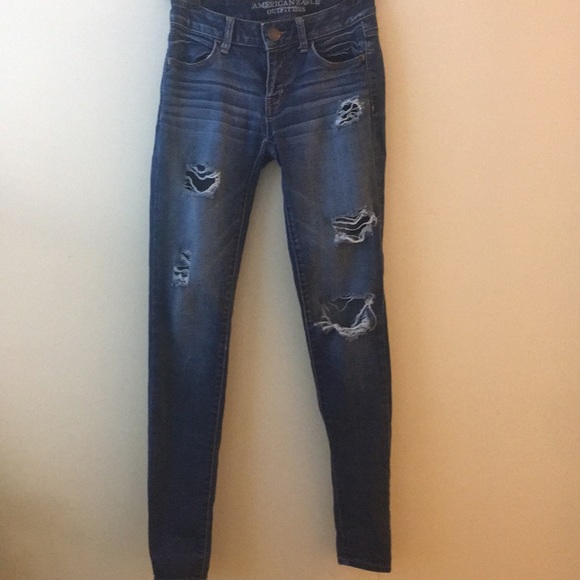 *SOLD* American Eagle Ripped Jeans - Picture 3 of 5