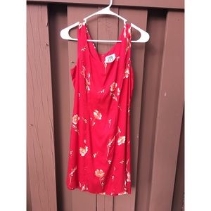 SOLD Vintage Poppy Print Red Sun Dress 🐞