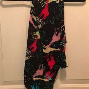 Giraffe OS LLR leggings.