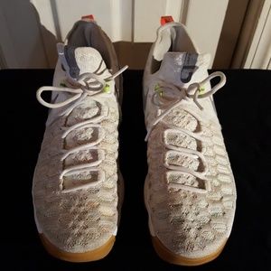 Nike Zoom KD 9  10.5  (please read description)