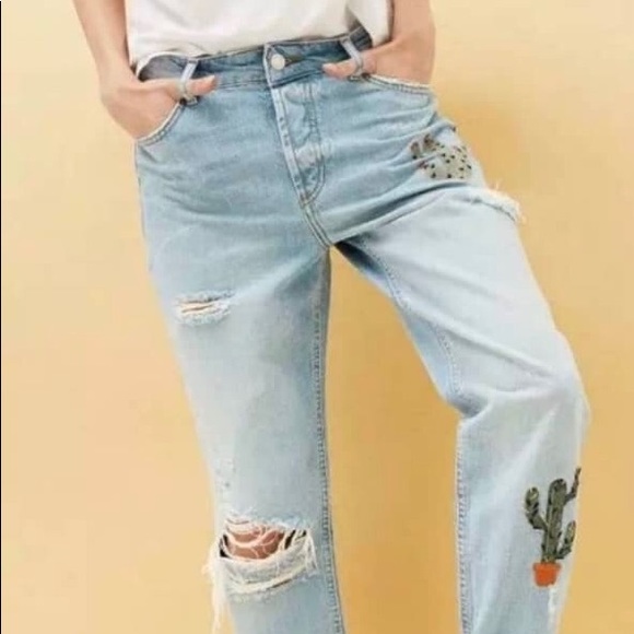 Embroidered Ripped Jean - Picture 3 of 8