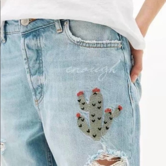 Embroidered Ripped Jean - Picture 4 of 8