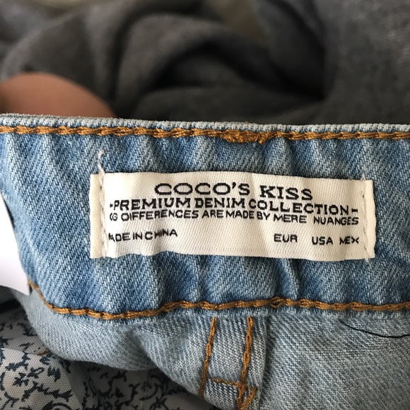 Embroidered Ripped Jean - Picture 7 of 8