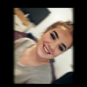 Meet your Posher, Jazmin