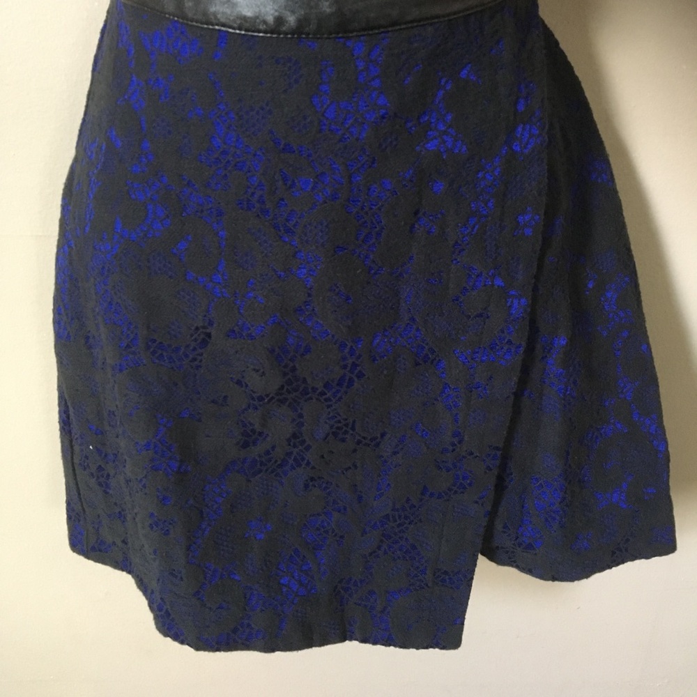 Nasty gal wrap skirt lace detail size small