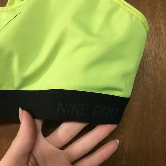Nike Sports Bra - Picture 3 of 3