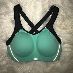 VSSport sports bra