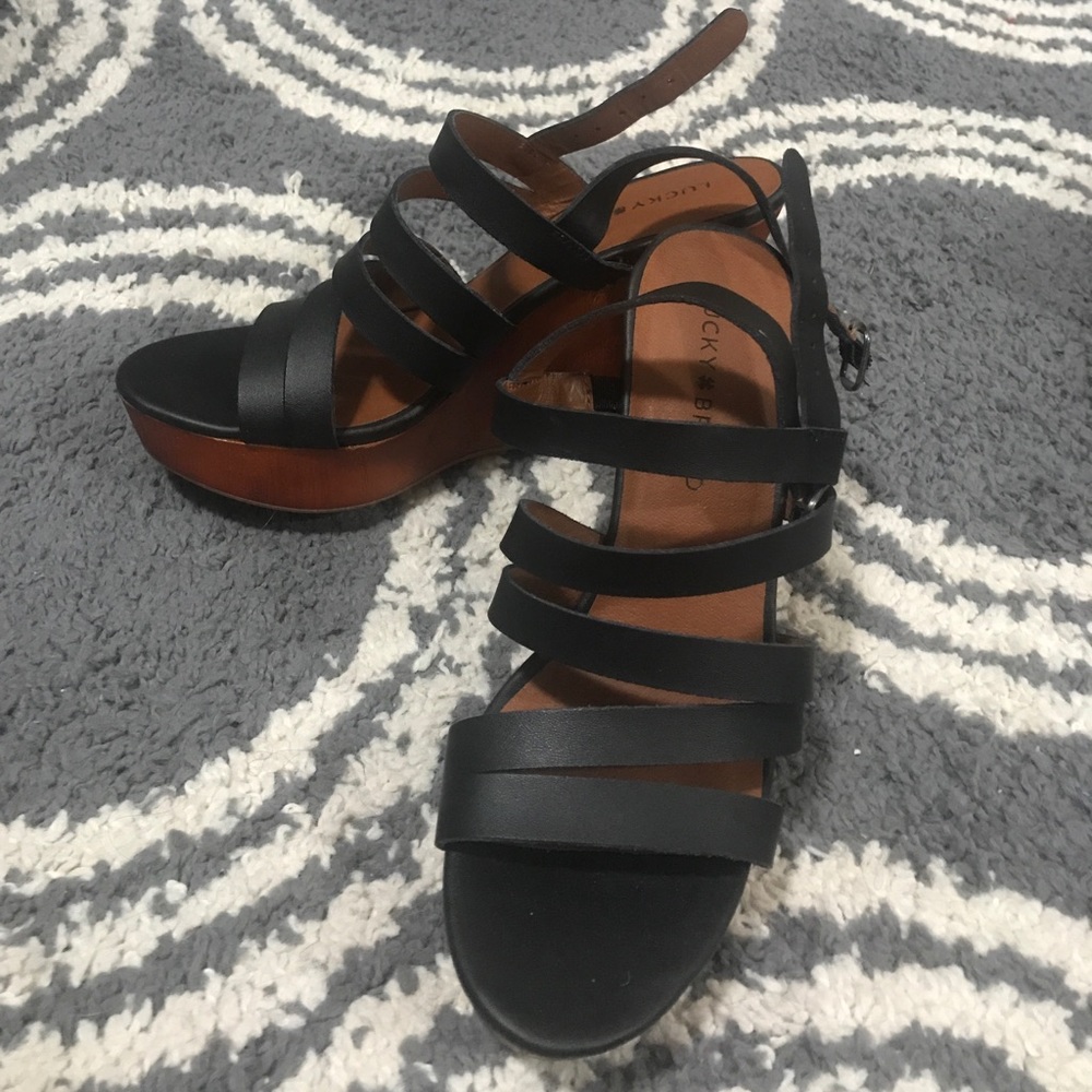 Never Been Worn Lucky Brand Wedges!