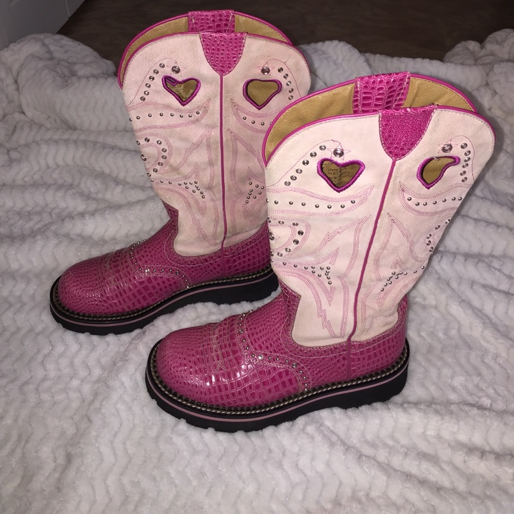🎀 Extraordinary pink, tall ARIAT boots 🎀
