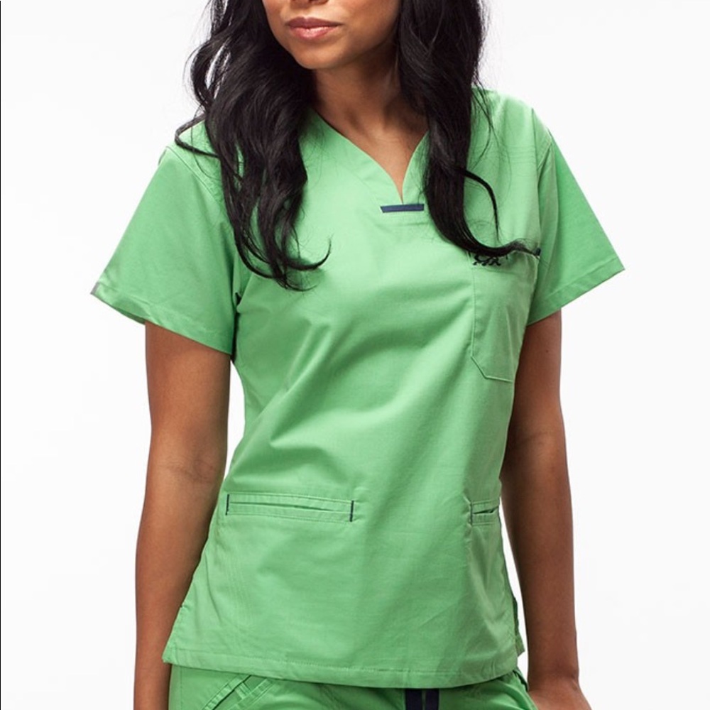 IguanaMed Women's MedFlex V-Neck Scrub