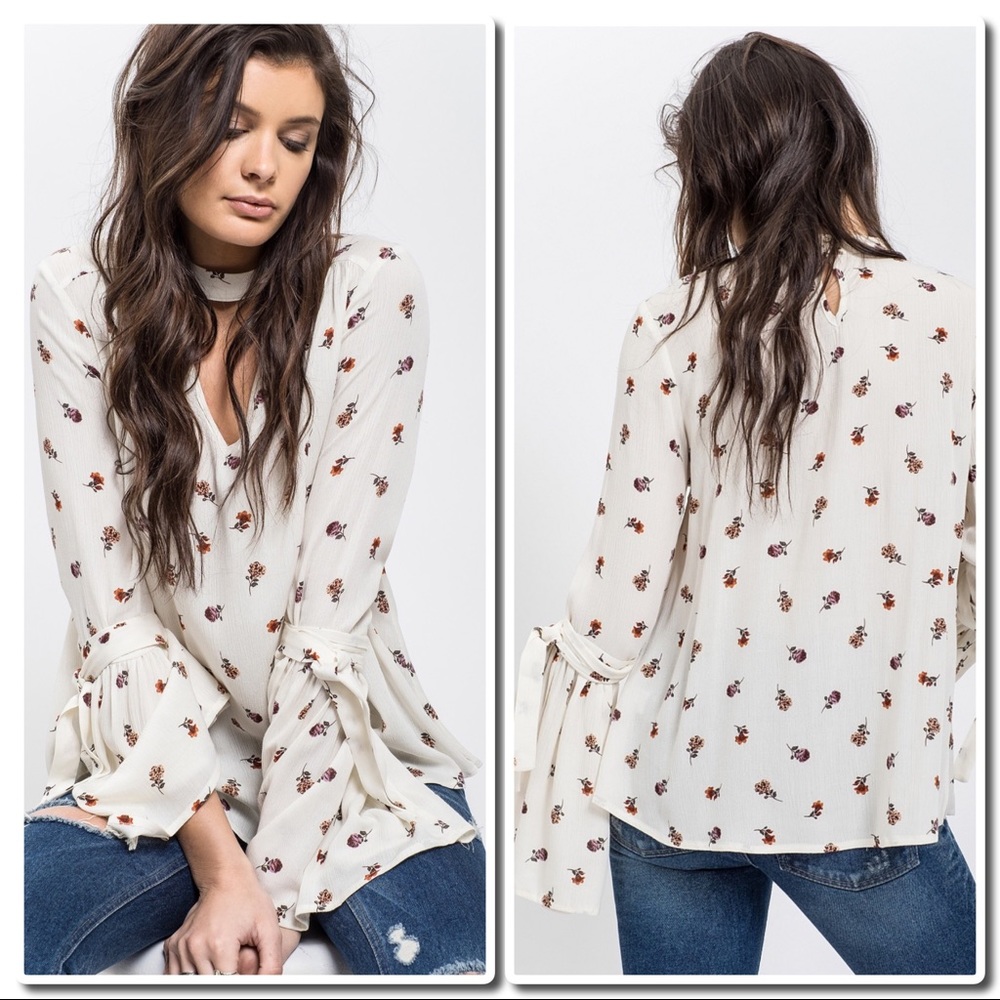 Haltered neck print Top - Picture 3 of 8