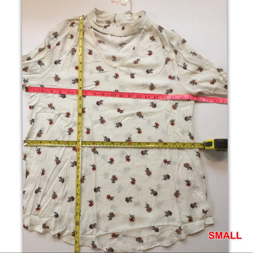 Haltered neck print Top - Picture 6 of 8