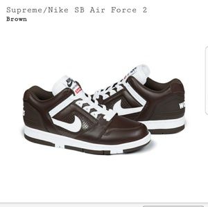 DEADSTOCK • Supreme Nike SB Air Force 2 • Brown