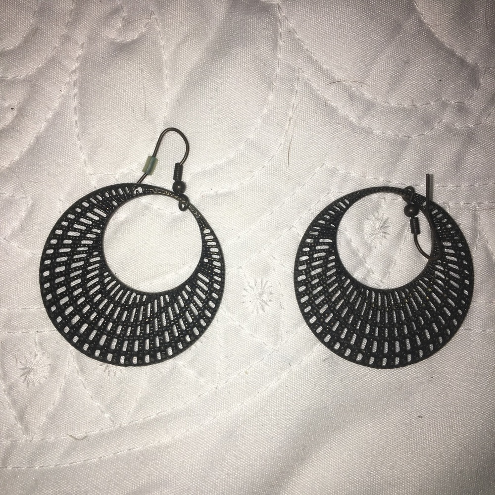 Boutique earrings