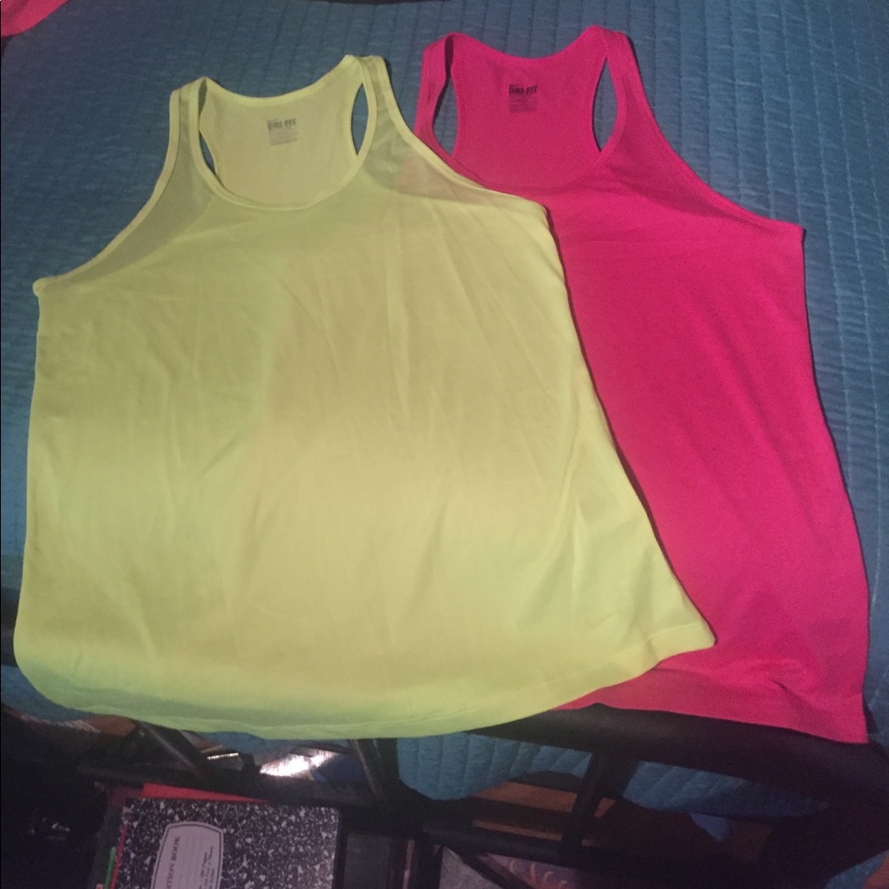 !!! NIKE Tank top lot !!!