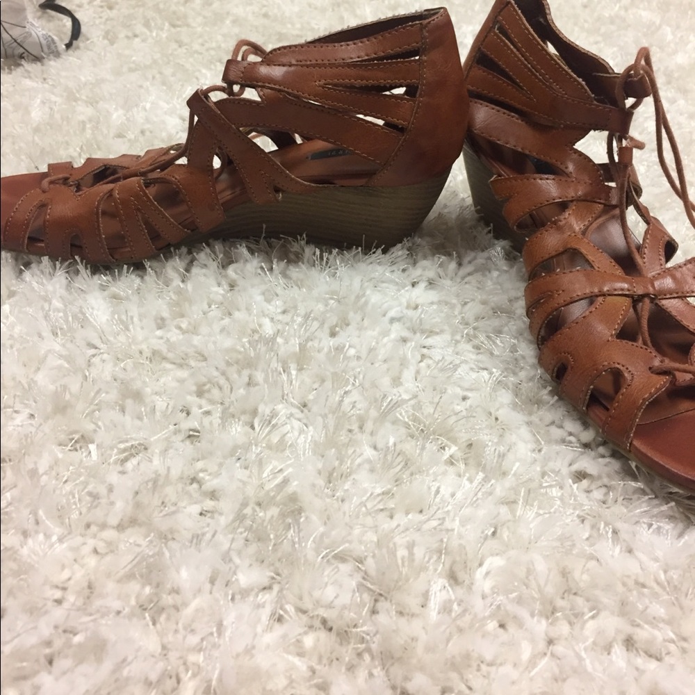 Wedges - Picture 3 of 3