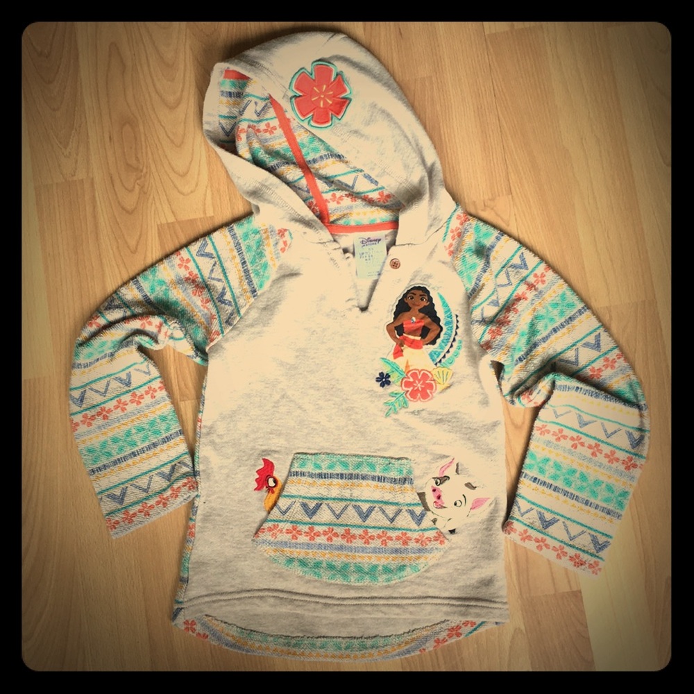 Moana size 5/6 Disney EUC