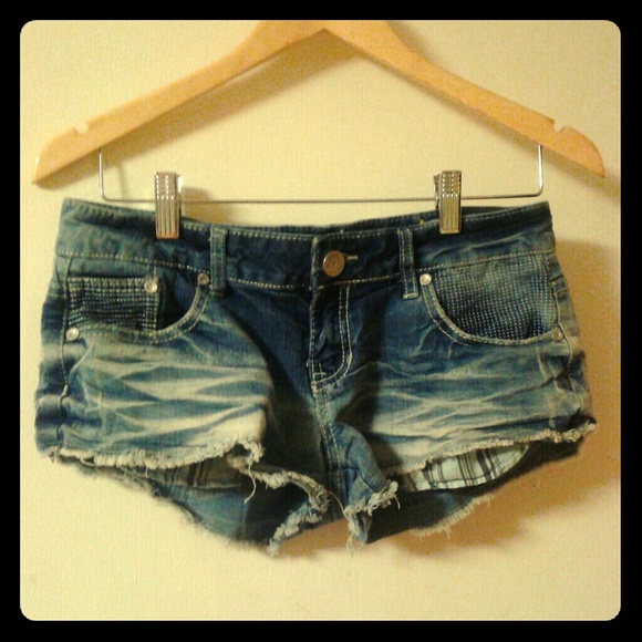 Almost Famous Pants - DistressedJean hotShorts (7)