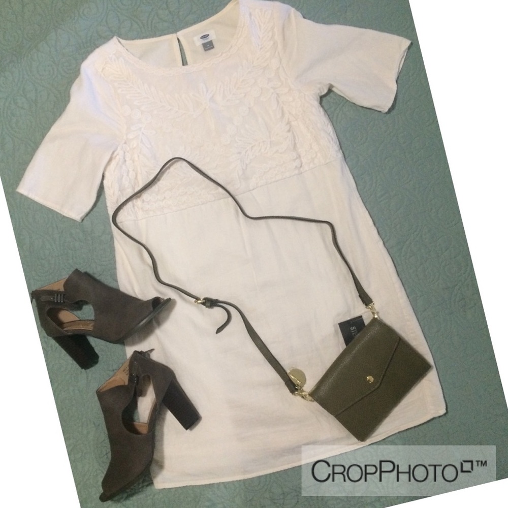 Old Navy White Cream Cotton Dress With Sleeves